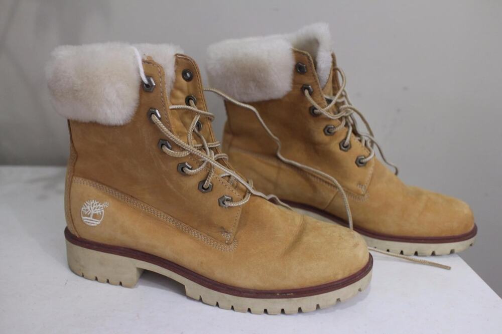 Timberland High Top Fur Trimmed BOOTS SIZE 7(bota1300